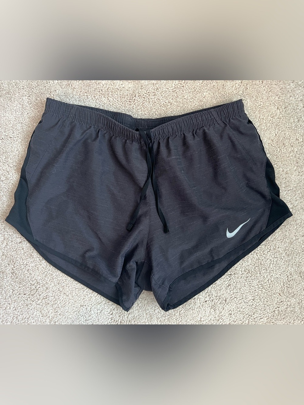 Nike Tempo Dry 3” Women's Running Shorts with Drawstring